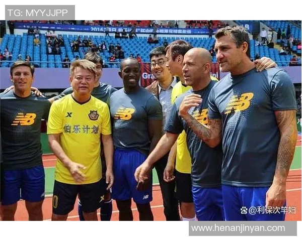 全球足球明星与他们的球队背后的故事与成就分析