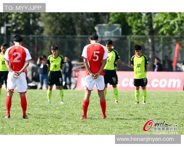 武汉足球之星崛起记：从校园到职业赛场的辉煌历程